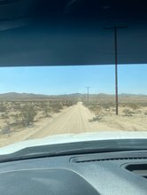 Load image into Gallery viewer, ❌SOLD/VENDIDO❌ Terreno de Venta en Adelanto por el 395 Electricidad Disponible - 2.5 acres - Pagos Disponibles