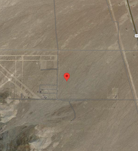 Load image into Gallery viewer, ❌RESERVADO❌ Buen Terreno de venta en Adelanto California - 5 Acres - cerca de el 395 - Pagos disponible (pin 9087)