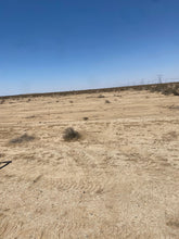 Load image into Gallery viewer, ❌SOLD/VENDIDO❌ Muy Buen Terreno de venta en Adelanto California - 2.32 Acres - cerca de el 395 - Pagos disponible (pin:8027)