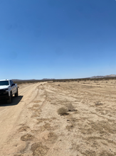 Load image into Gallery viewer, ❌SOLD/VENDIDO❌ Muy Buen Terreno de venta en Adelanto California - 2.32 Acres - cerca de el 395 - Pagos disponible (pin:8027)
