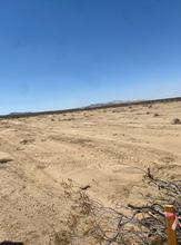 Load image into Gallery viewer, ❌SOLD/VENDIDO❌ Muy Buen Terreno de venta en Adelanto California - 2.32 Acres - cerca de el 395 - Pagos disponible (pin:8027)
