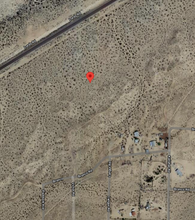 Load image into Gallery viewer, ❌SOLD❌ Terreno de Venta en Helendale, California - Cerca de Route 66- 9.5 acres - Pagos Disponible
